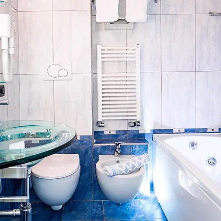 Ξενοδοχείο Tridentum 4*