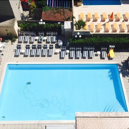 Ξενοδοχείο Tridentum 4*