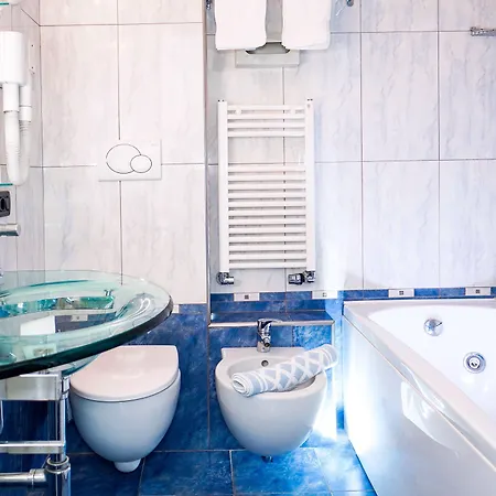 Ξενοδοχείο Tridentum 4*